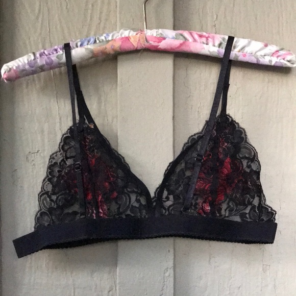 New Rose Appliqué Bralette - Picture 6 of 7
